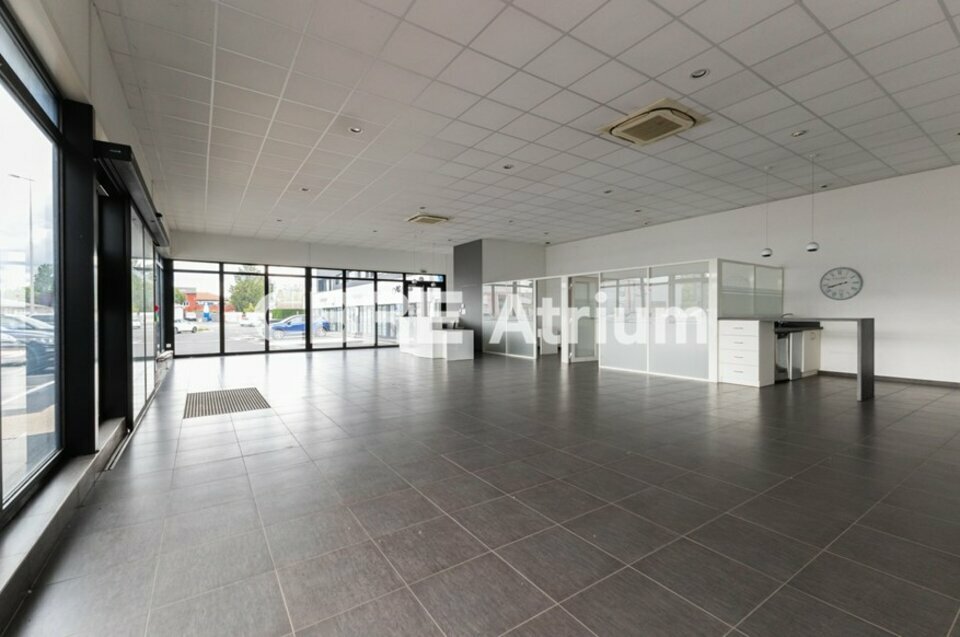 ATRIUM LOCATION-LOCAL COMMERCIAL-LEMPDES-63