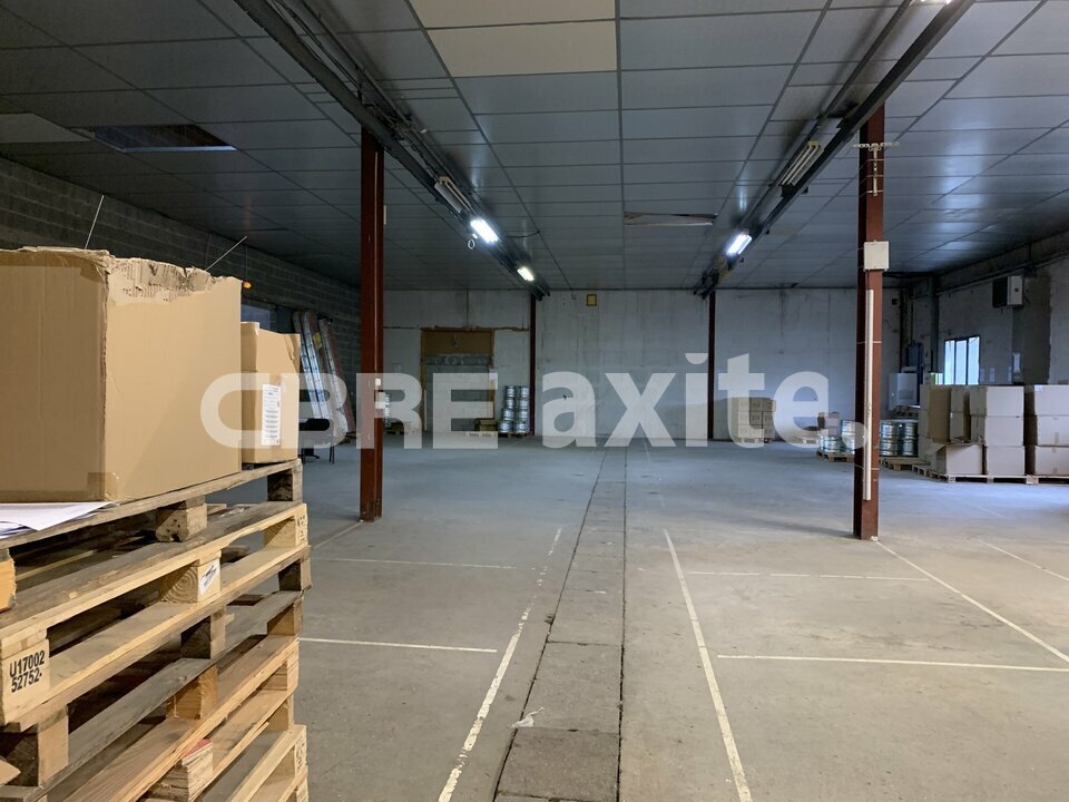 CBRE AXITE ANNECY LOCATION-ENTREPOT-PRINGY-74