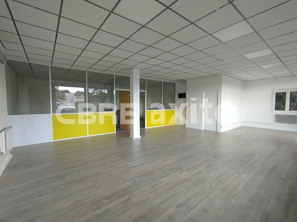 CBRE AXITE ANNECY LOCATION-LOCAL COMMERCIAL-SEYNOD-74