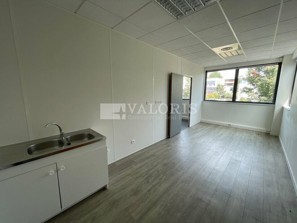 VALORIS REAL ESTATE LOCATION-BUREAUX-LIMONEST-69