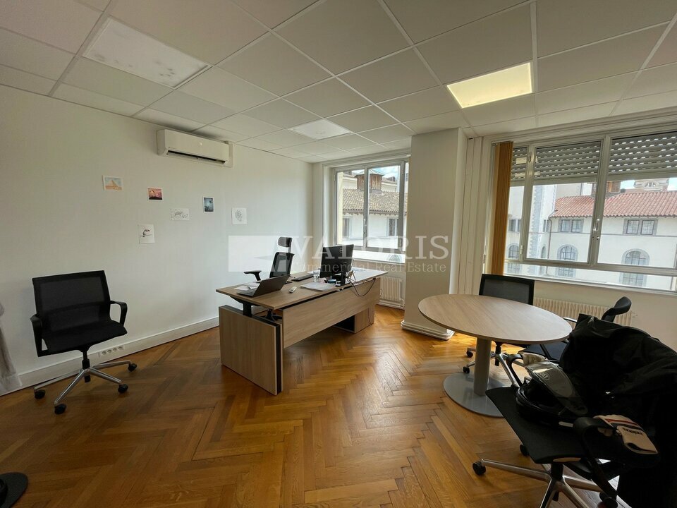 VALORIS REAL ESTATE LOCATION-BUREAUX-LYON_2-69