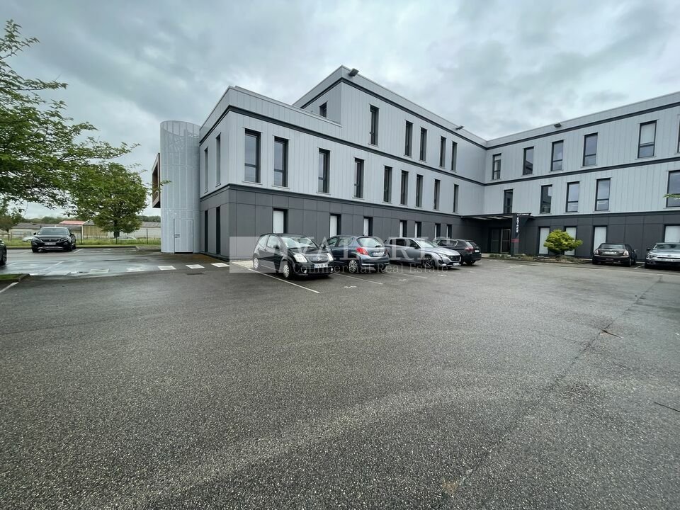 VALORIS REAL ESTATE LOCATION-BUREAUX-PUSIGNAN-69