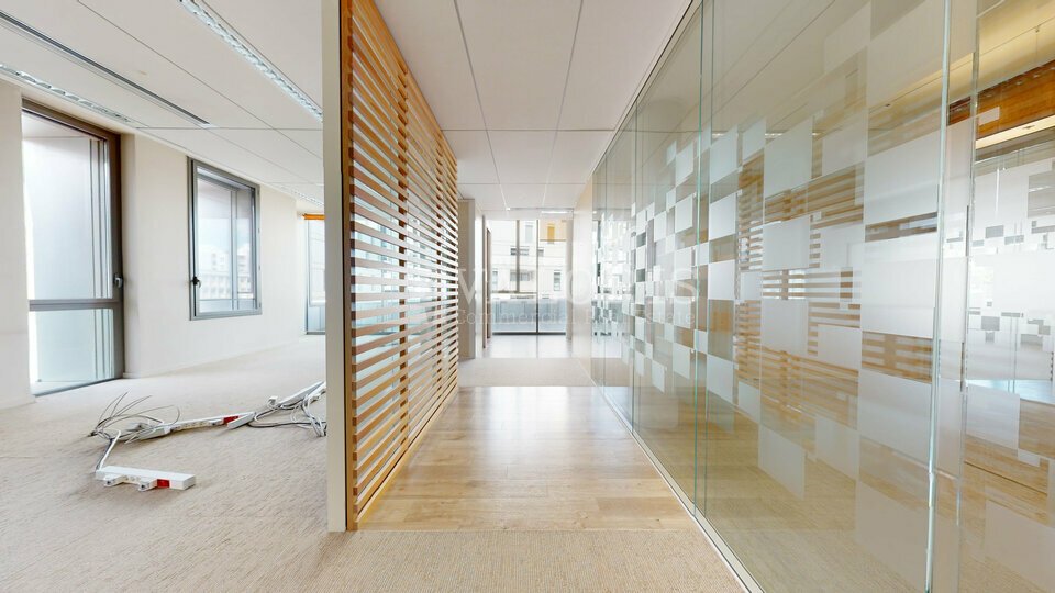 VALORIS REAL ESTATE LOCATION-BUREAUX-LYON_7-69