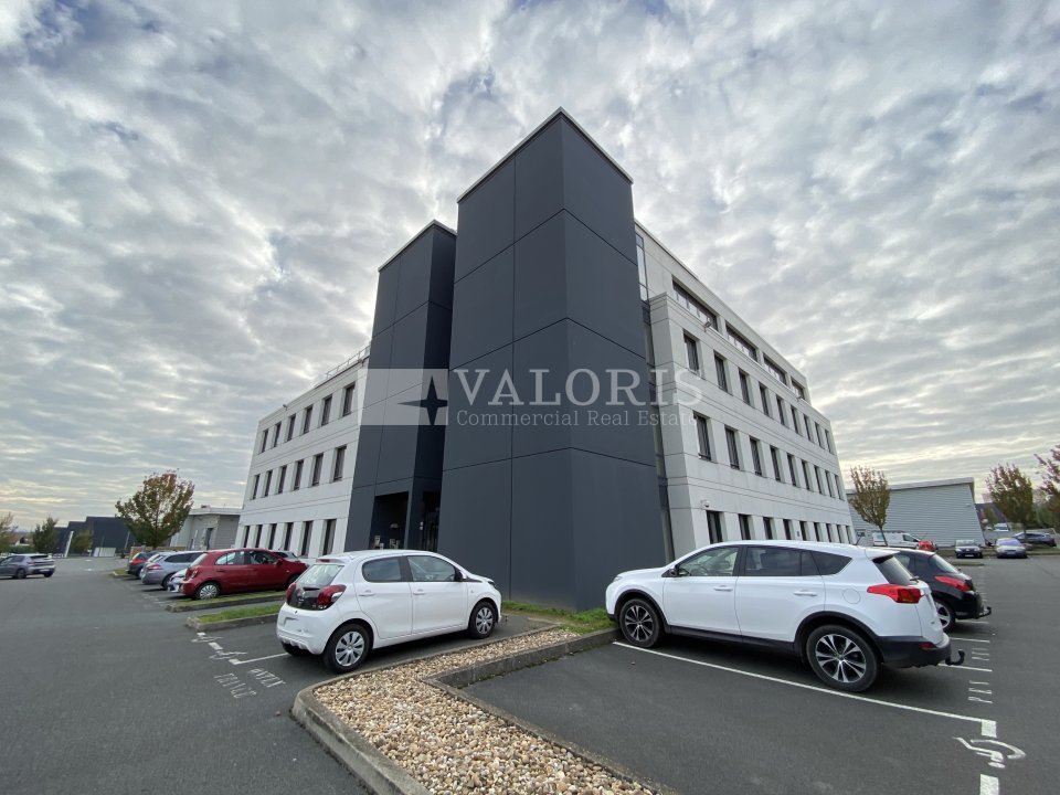 VALORIS REAL ESTATE LOCATION-BUREAUX-VILLEFRANCHE_SUR_SAONE-69