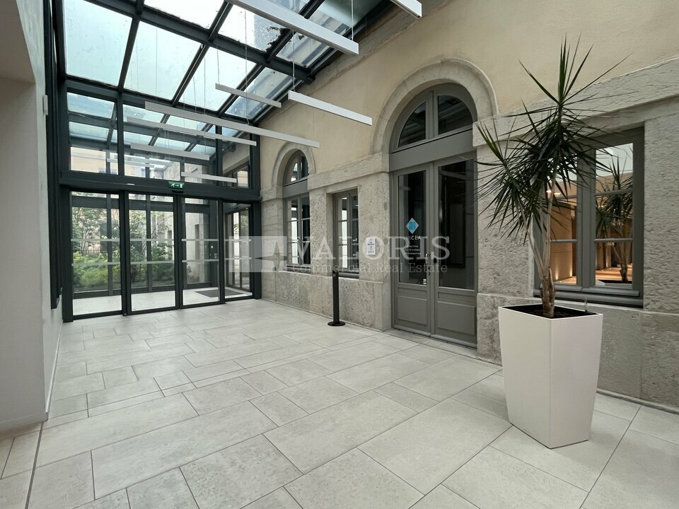 VALORIS REAL ESTATE LOCATION-BUREAUX-LYON_2-69