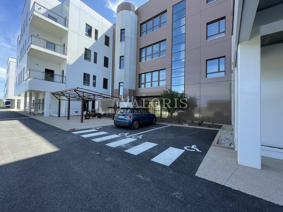 VALORIS REAL ESTATE VENTE-BUREAUX-GENAS-69