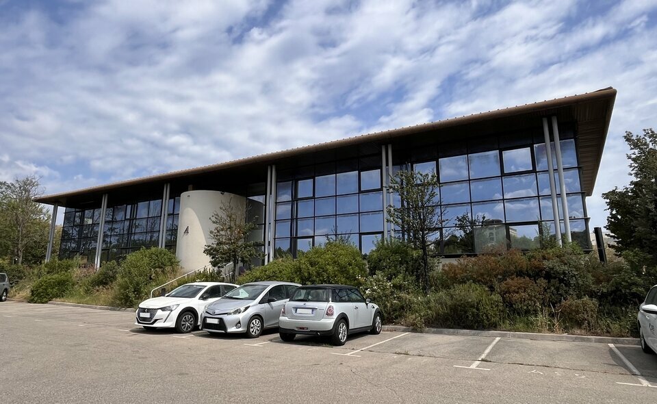 VALORIS REAL ESTATE LOCATION-BUREAUX-LES_MILLES-13