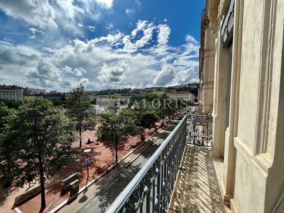 VALORIS REAL ESTATE LOCATION-BUREAUX-LYON_2-69