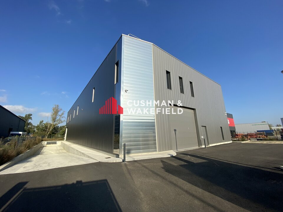 CUSHMAN WAKEFIELD TOULOUSE VENTE-LOCAL D'ACTIVITE-PORTET_SUR_GARONNE-31