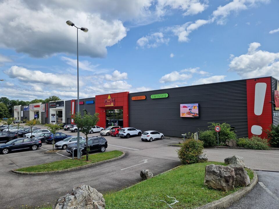 RETAIL PREMIUM LOCATION-LOCAL COMMERCIAL-EPINAL-88