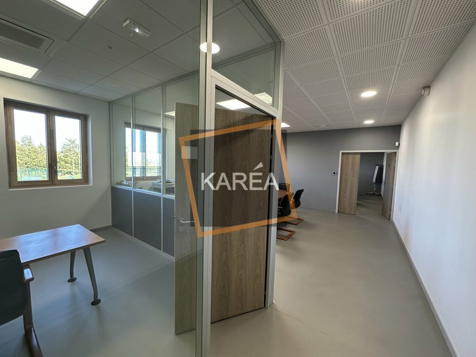 KAREA LOCATION-BUREAUX-VILLENOY-77