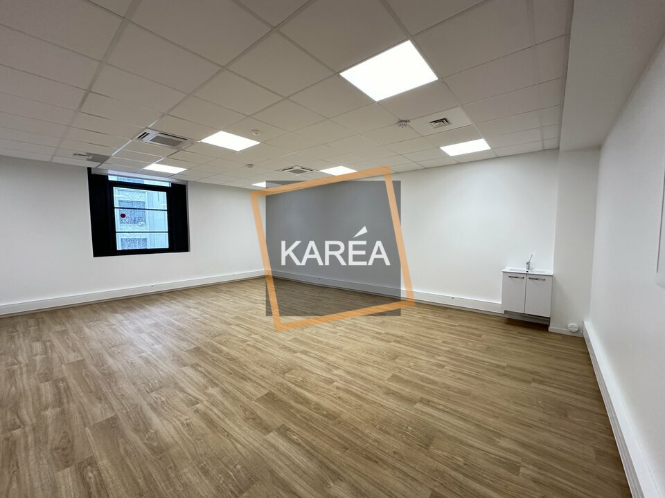 KAREA LOCATION-BUREAUX-CHESSY-77