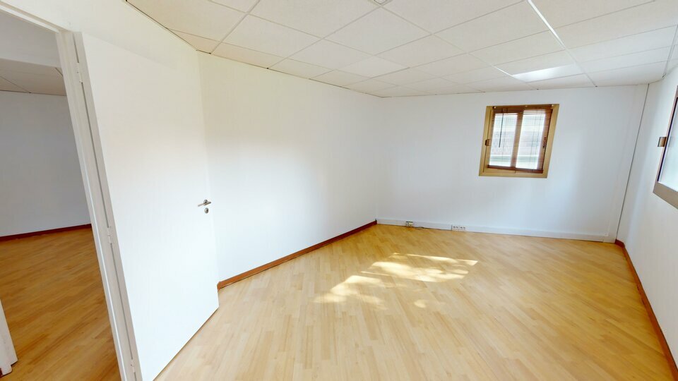 ACE IMMOBILIER LOCATION-BUREAUX-SAINT_LAURENT_DU_VAR-06