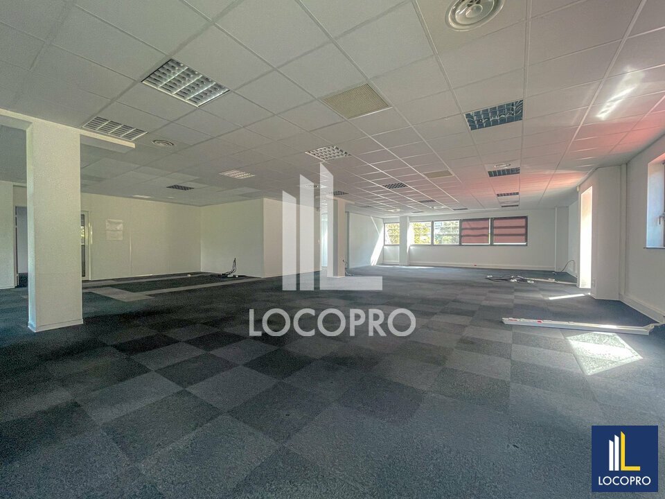 LOCOPRO BOUCHES DU RHONE LOCATION-BUREAUX-AIX_EN_PROVENCE-13