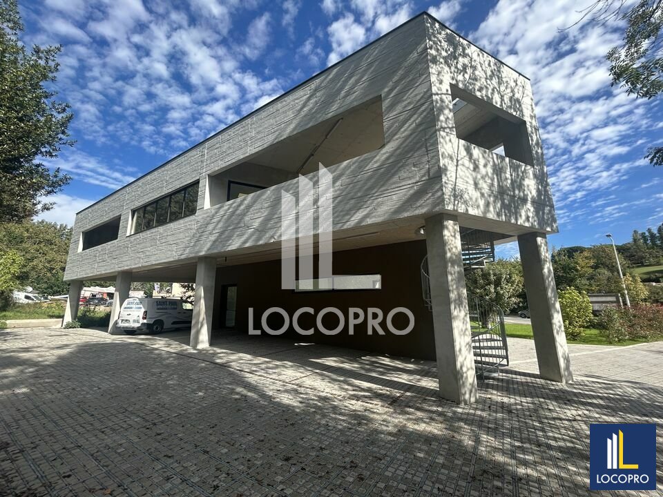 LOCOPRO ALPES MARITIMES LOCATION-BUREAUX-LA_COLLE_SUR_LOUP-06