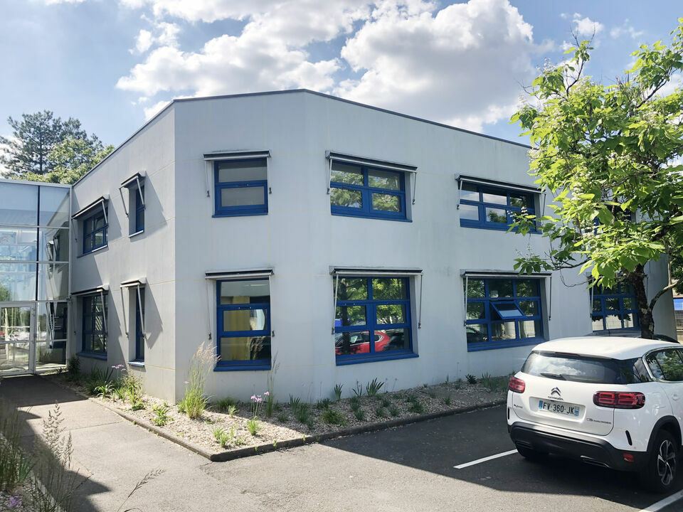 CLERVILLE LOCATION-BUREAUX-BOUGUENAIS-44