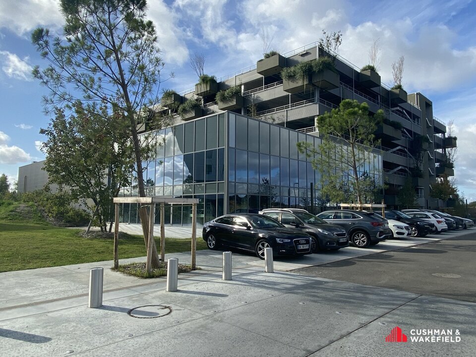 Cushman   Wakefield Bordeaux VENTE-LOCAL COMMERCIAL-MERIGNAC-33