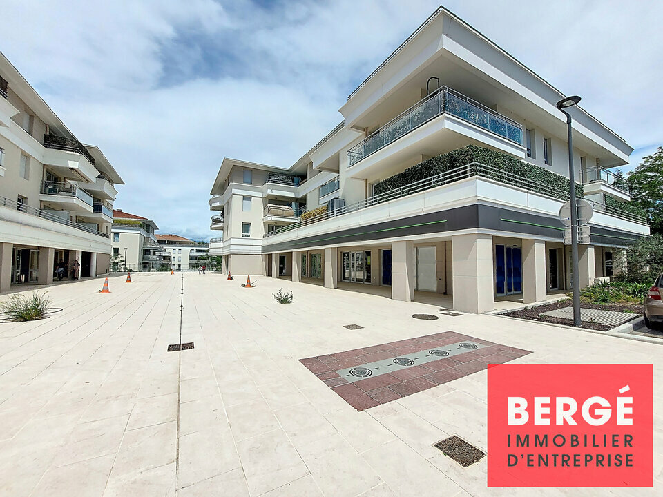 BERGE IMMOBILIER CANNES VENTE-LOCAL COMMERCIAL-MANDELIEU_LA_NAPOULE-06