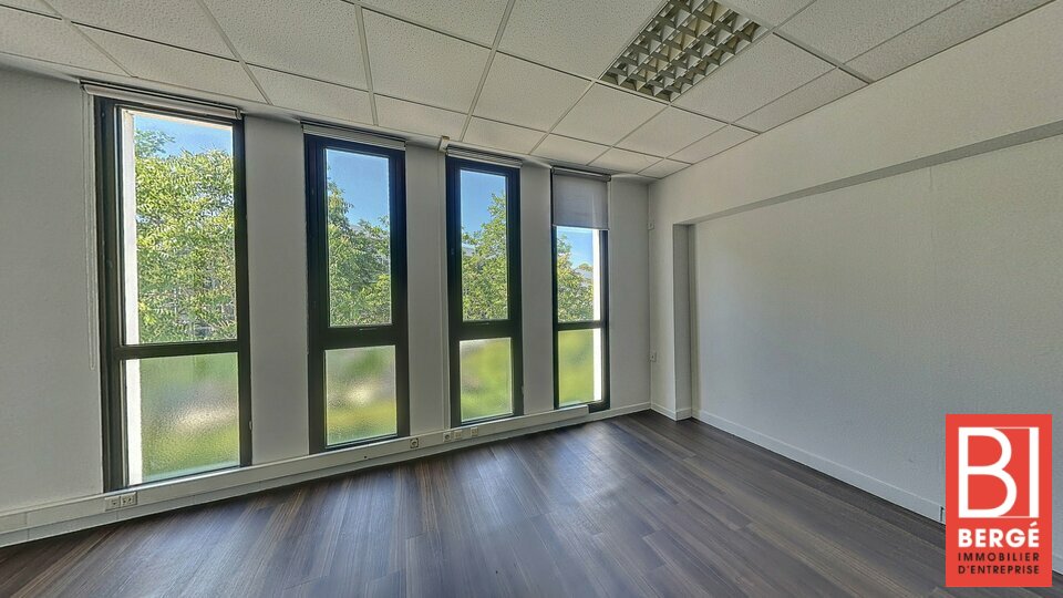 BERGE IMMOBILIER CANNES VENTE-BUREAUX-MOUGINS-06