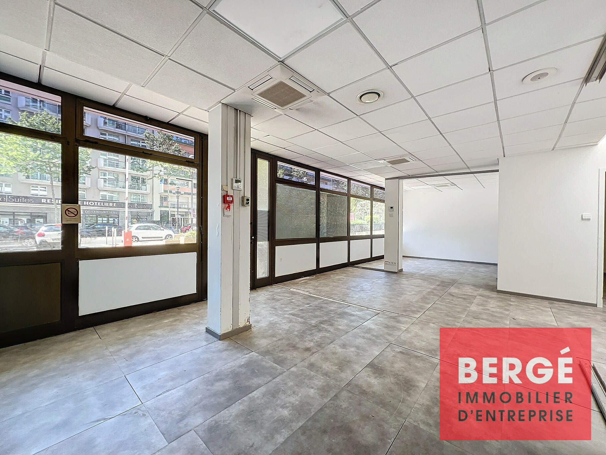 BERGE IMMOBILIER CANNES LOCATION-BUREAUX-CANNES-06