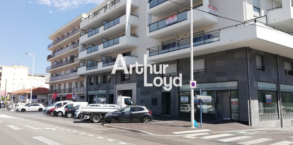 ARTHUR LOYD NICE SOPHIA LOCATION-LOCAL COMMERCIAL-CAGNES_SUR_MER-06