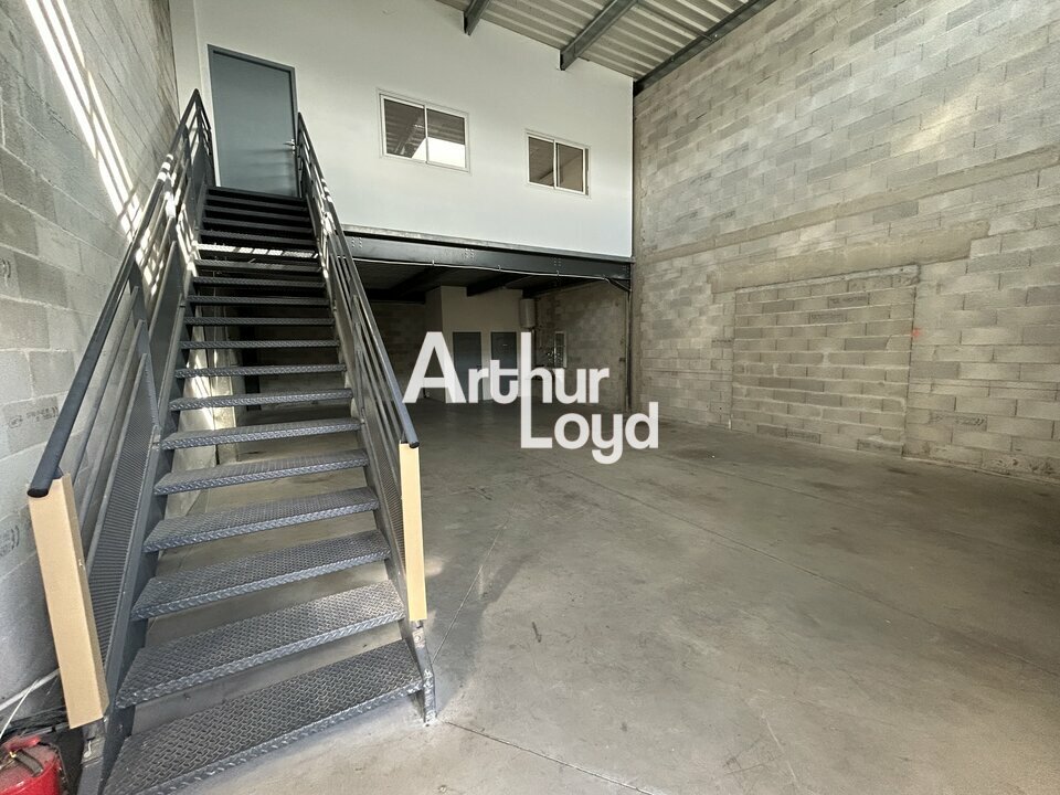 ARTHUR LOYD NICE SOPHIA LOCATION-LOCAL D'ACTIVITE-FREJUS-83