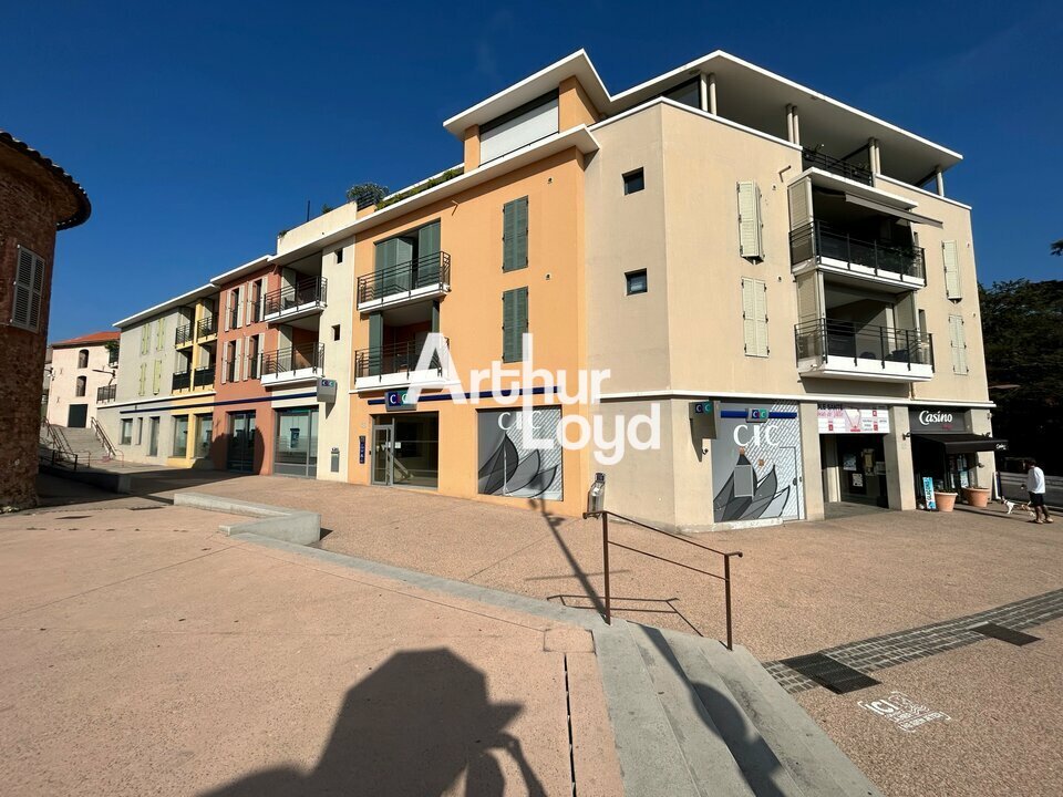 ARTHUR LOYD NICE SOPHIA LOCATION-LOCAL COMMERCIAL-FREJUS-83