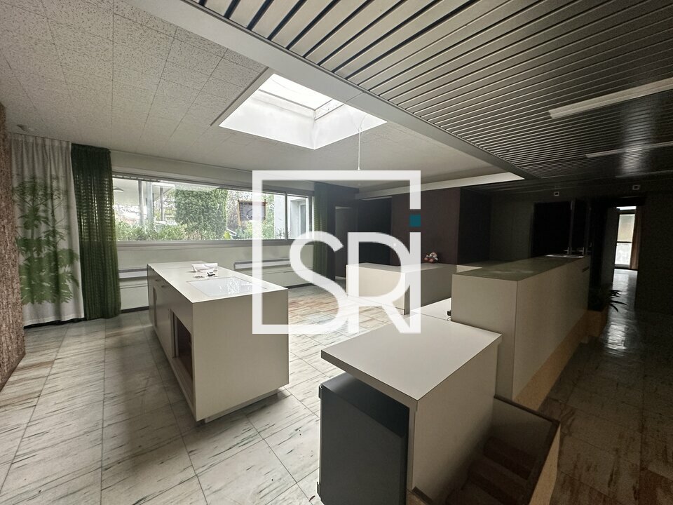 SRI LOCATION-BUREAUX-ISSOIRE-63