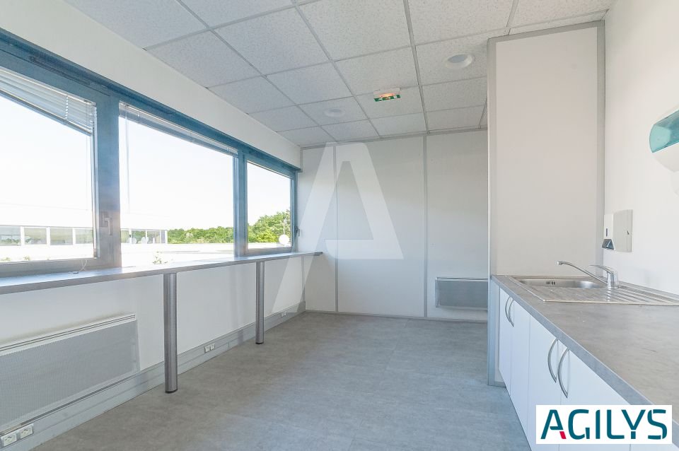 Agilys LOCATION-LOCAL D'ACTIVITE-SACLAY-91