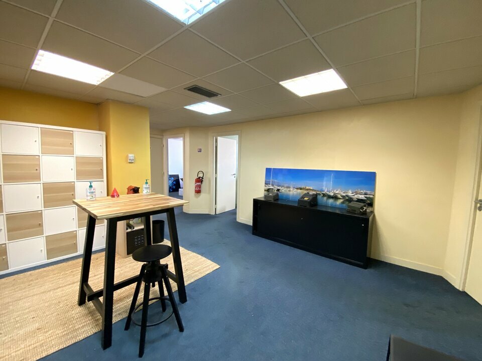 AZUREA COMMERCES LOCATION-BUREAUX-ANTIBES-06