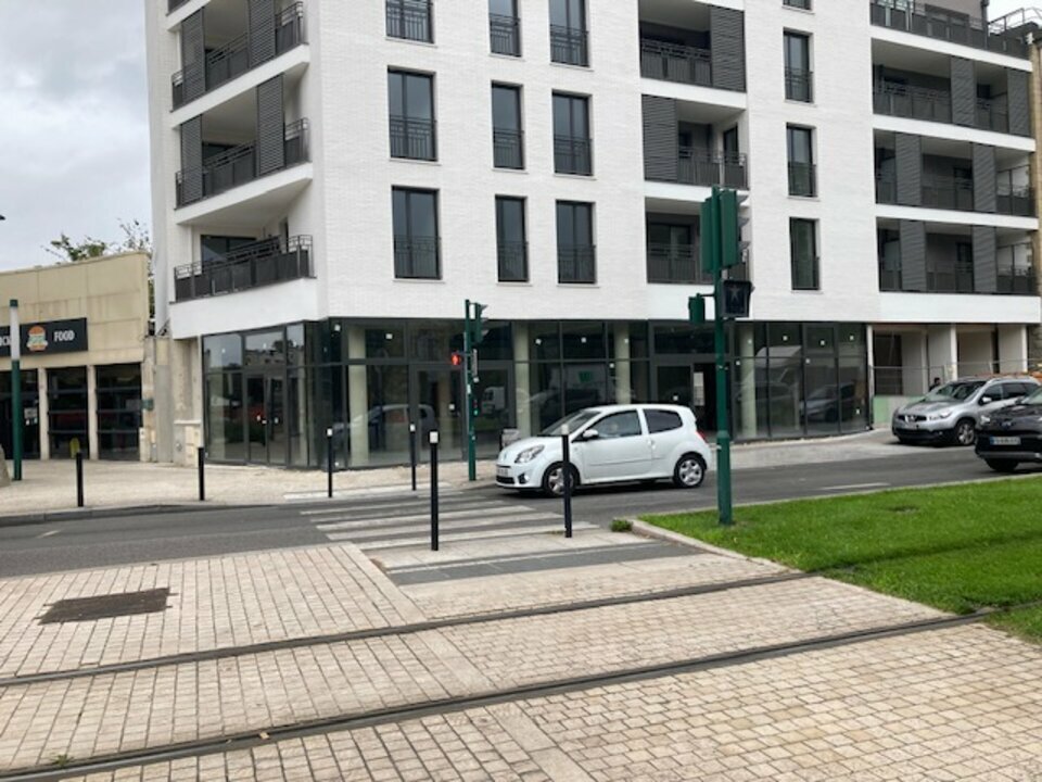 ALCOPRO - Paris 20 LOCATION-LOCAL COMMERCIAL-EPINAY_SUR_SEINE-93