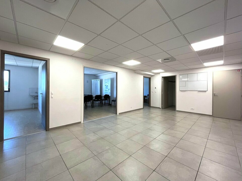 AZUREA COMMERCES LOCATION-BUREAUX-MOUGINS-06