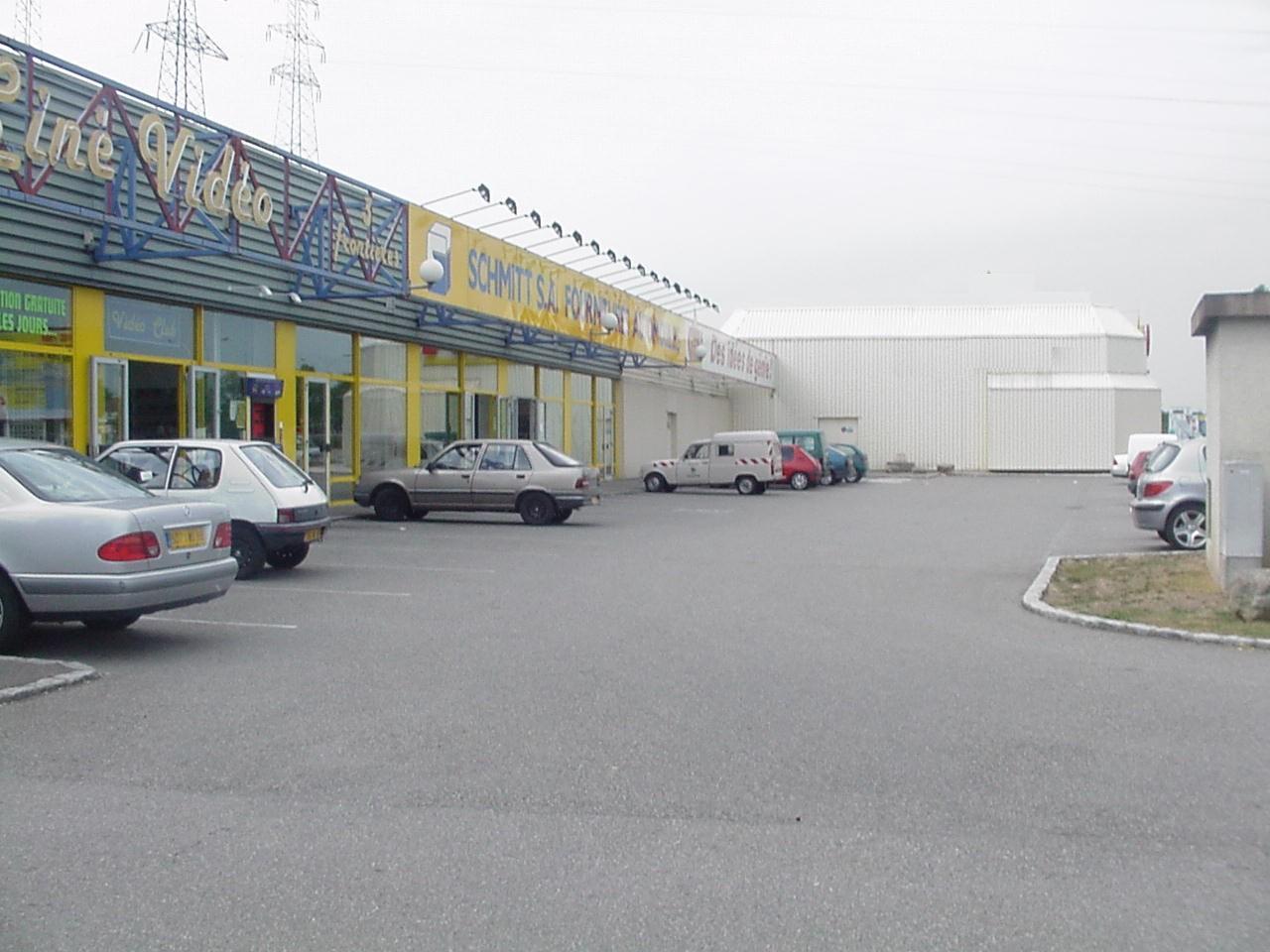 CBRE DESAULLES ET CIE LOCATION-LOCAL COMMERCIAL-ILLZACH-68