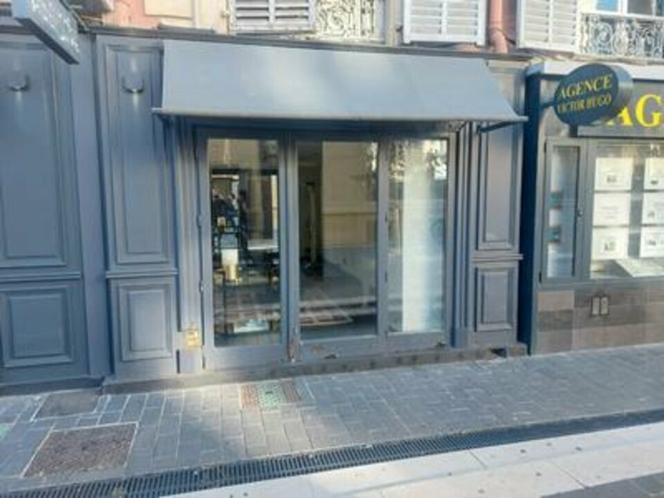 LIBERTE COMMERCES LOCATION-LOCAL COMMERCIAL-NICE-06