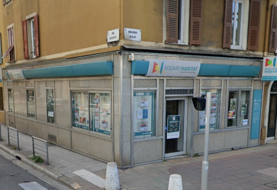 LIBERTE COMMERCES LOCATION-LOCAL COMMERCIAL-NICE-06