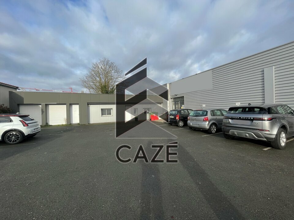 CAZE IMMOBILIER LOCATION-LOCAL D'ACTIVITE-SAINTE_EULALIE-33