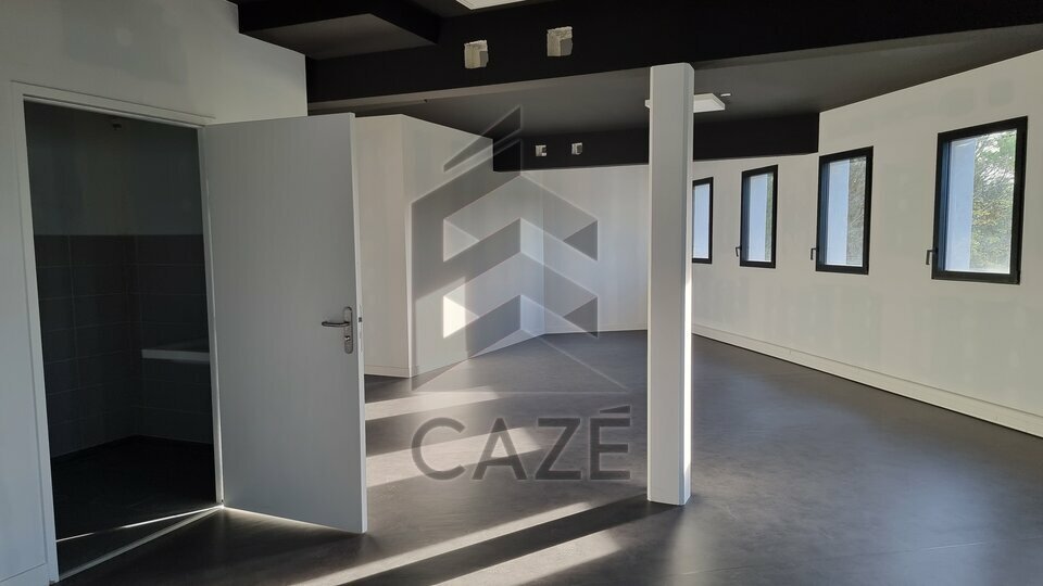 CAZE IMMOBILIER LOCATION-BUREAUX-TRESSES-33