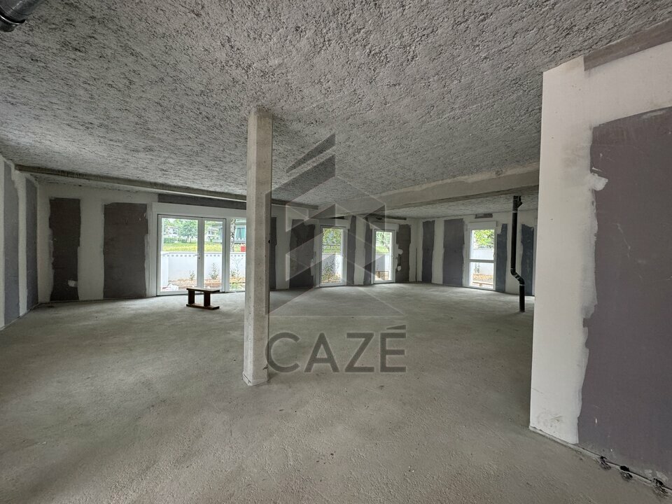 CAZE IMMOBILIER LOCATION-BUREAUX-ARTIGUES_PRES_BORDEAUX-33