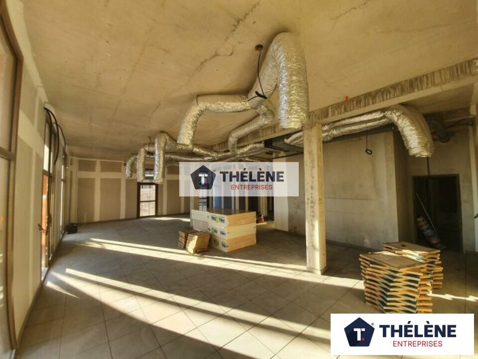 THELENE LOCATION-LOCAL COMMERCIAL-LE_CRES-34