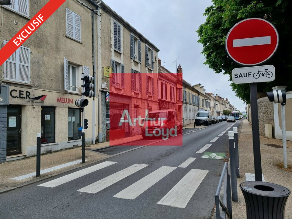 Arthur Loyd 77-91 LOCATION-LOCAL COMMERCIAL-MELUN-77