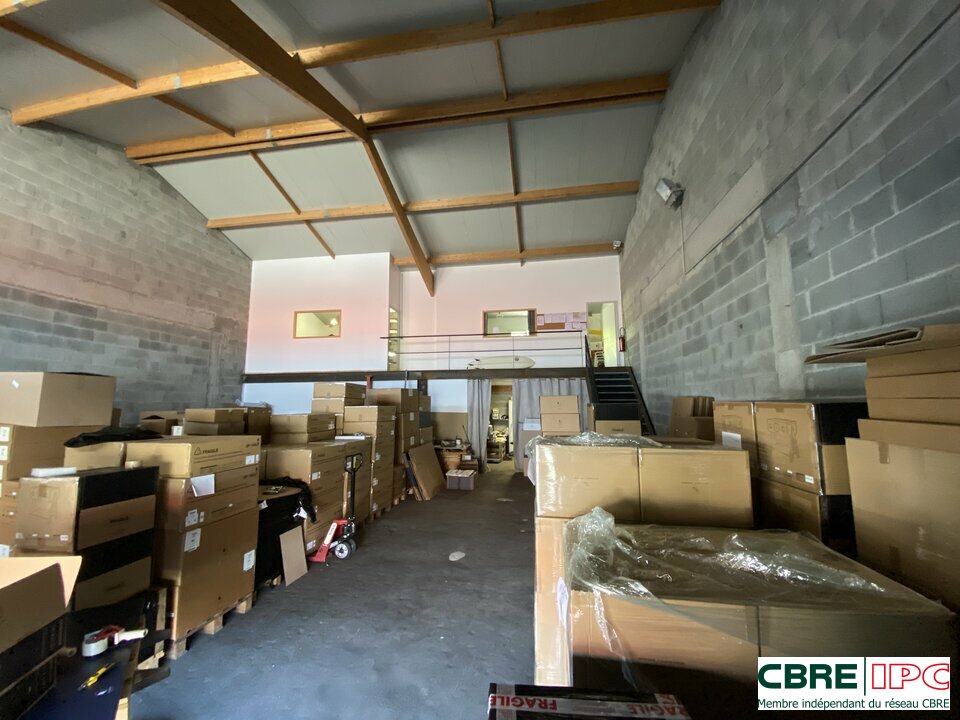 CBRE IPC LOCATION-LOCAL D'ACTIVITE-USTARITZ-64