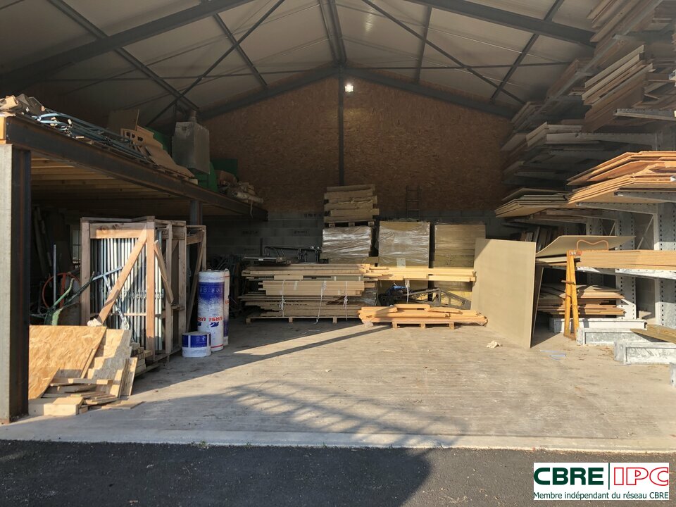 CBRE IPC LOCATION-ENTREPOT-USTARITZ-64