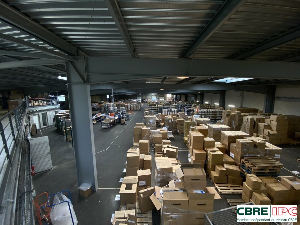 CBRE IPC LOCATION-ENTREPOT-MOUGUERRE-64