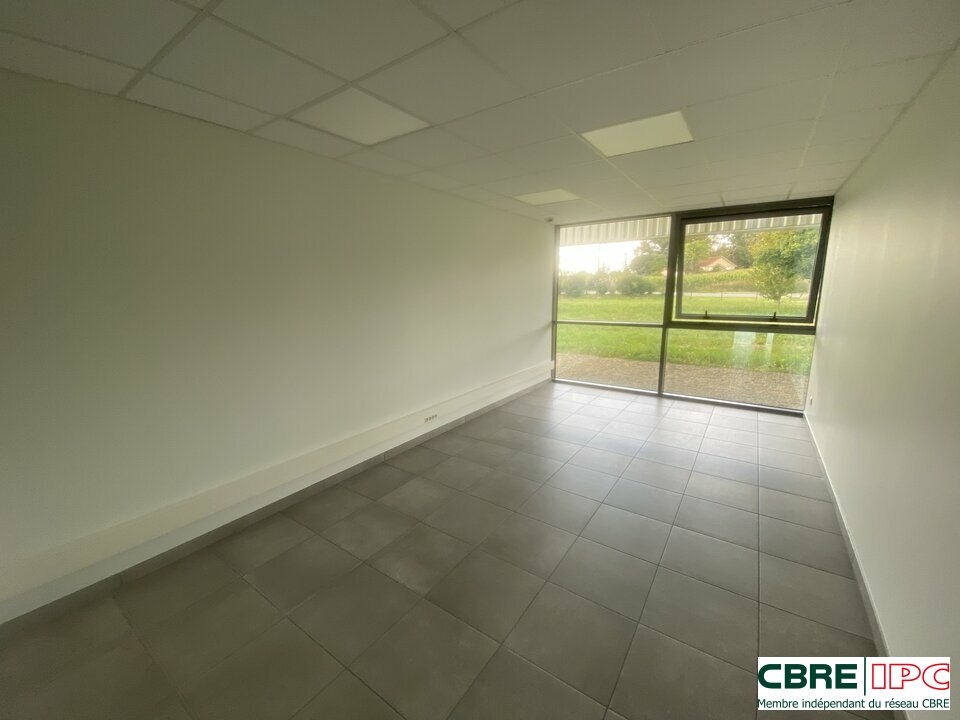 CBRE IPC LOCATION-BUREAUX-HAGETMAU-40