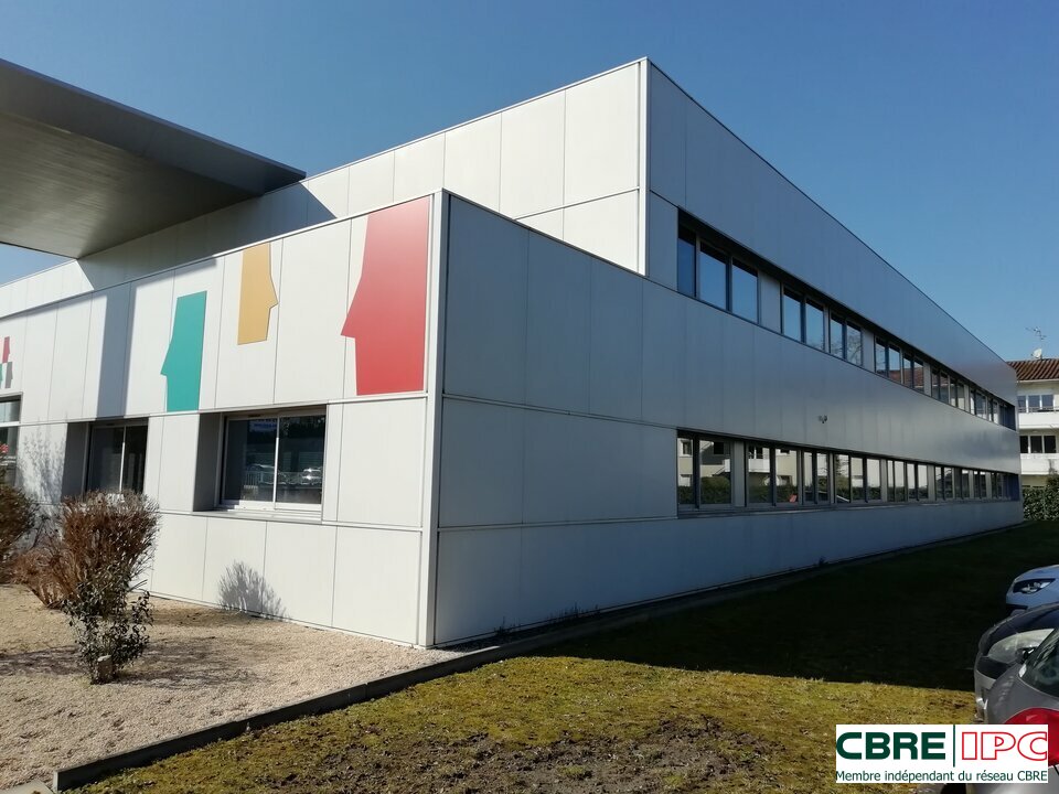 CBRE IPC VENTE-BUREAUX-SAINT_PIERRE_DU_MONT-40