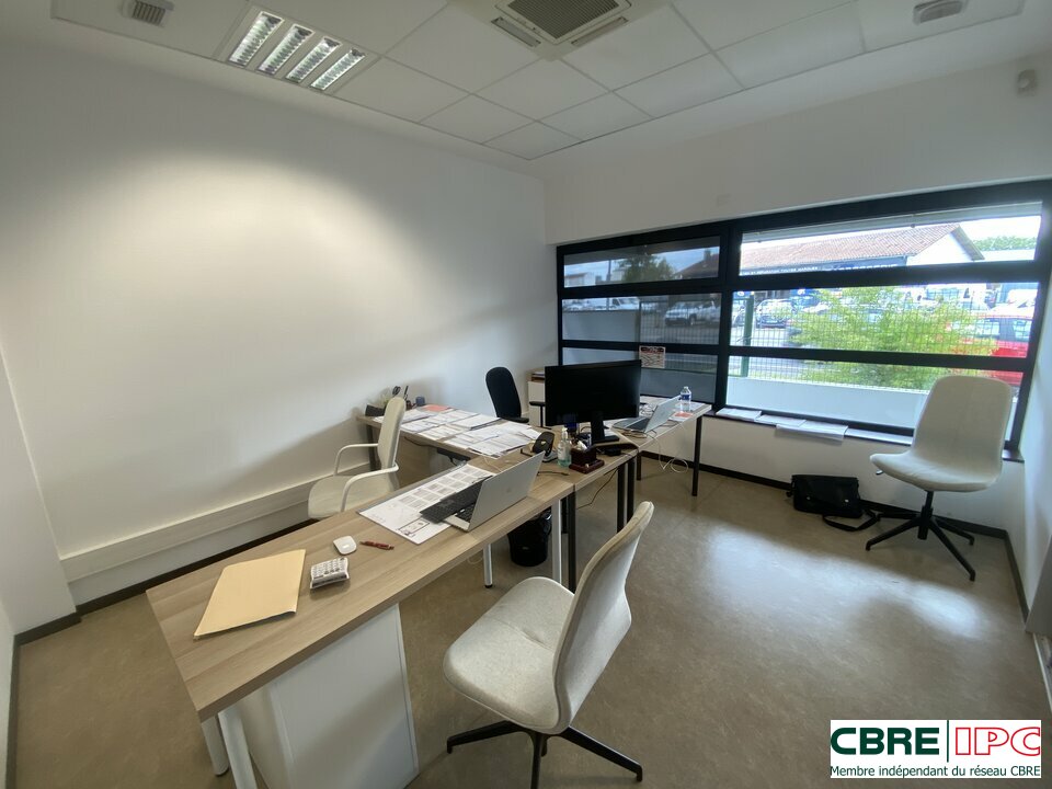 CBRE - IPC  LOCATION-LOCAL D'ACTIVITE-DAX-40