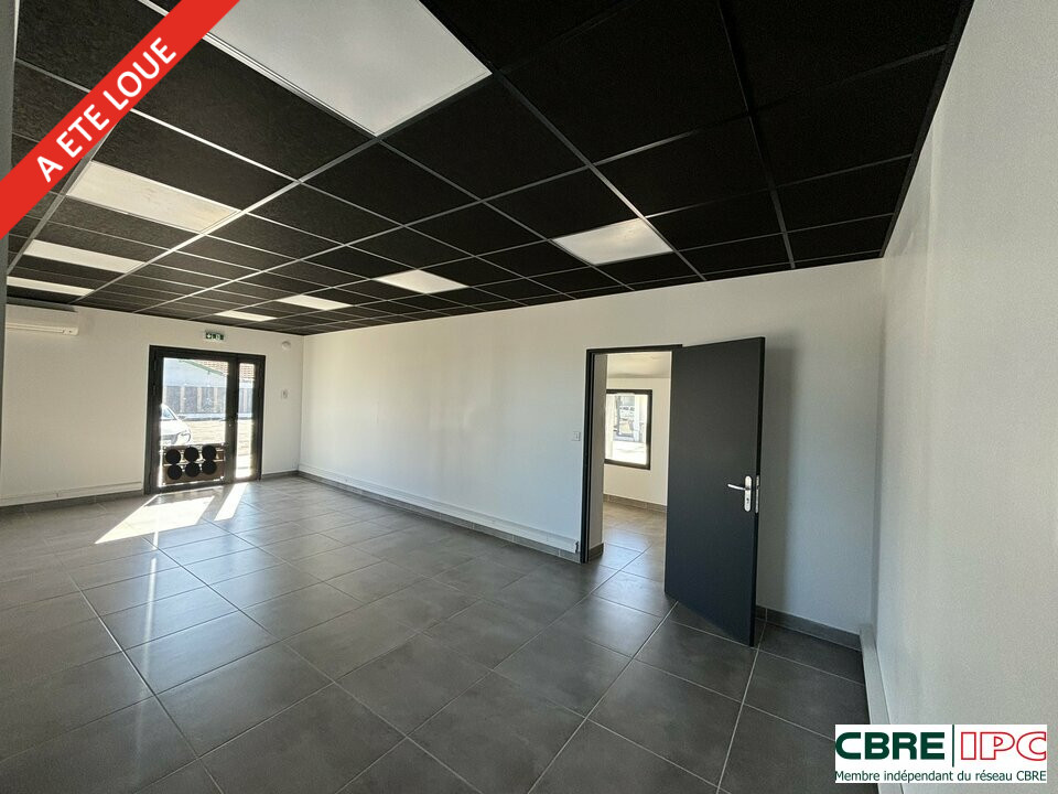 CBRE IPC LOCATION-BUREAUX-PAU-64