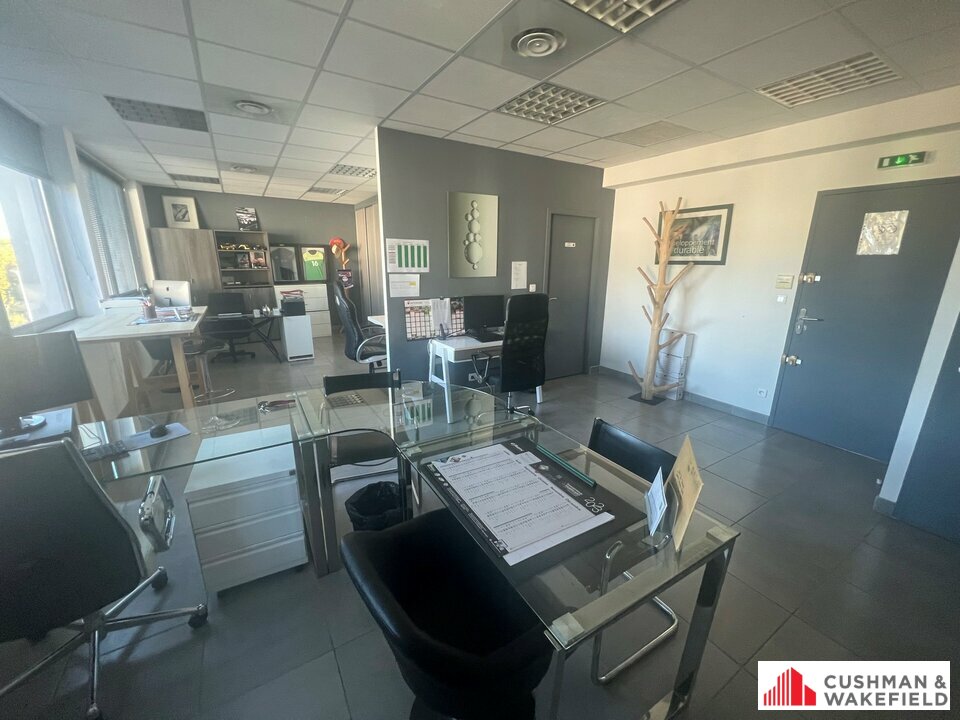 Cushman Nimes VENTE-BUREAUX-NIMES-30