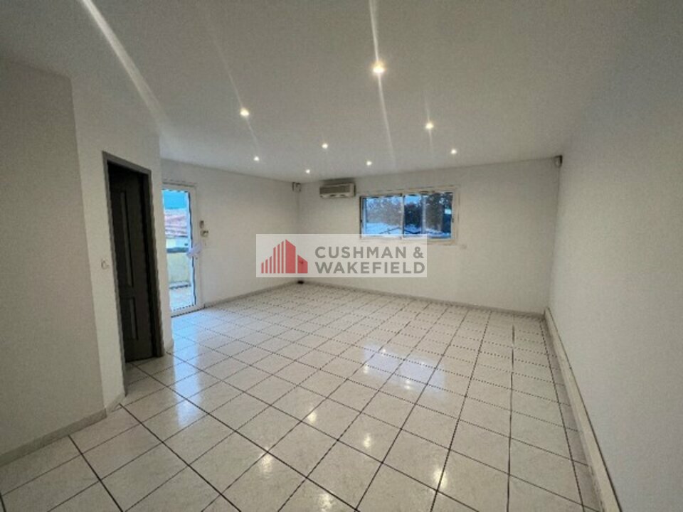 CUSHMAN WAKEFIELD NIMES LOCATION-BUREAUX-NIMES-30