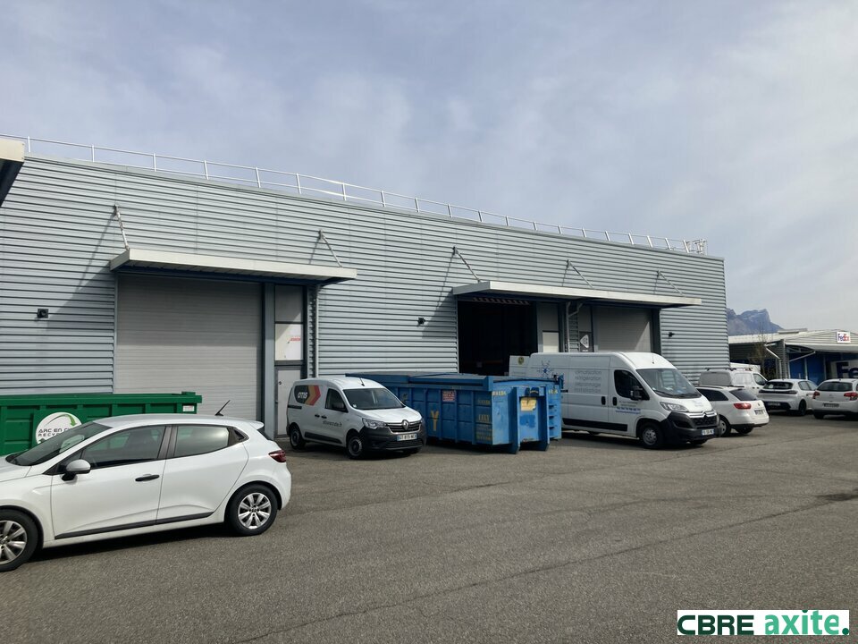 CBRE AXITE Grenoble LOCATION-LOCAL D'ACTIVITE-ECHIROLLES-38